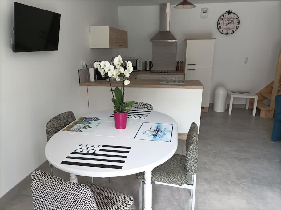 Le P'Tit Courtil - Maison A La Campagne Pledran Bagian luar foto
